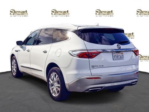Used 2022 Buick Enclave Premium image 6