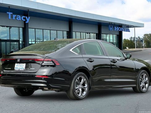 New 2025 Honda Accord EX-L image 4