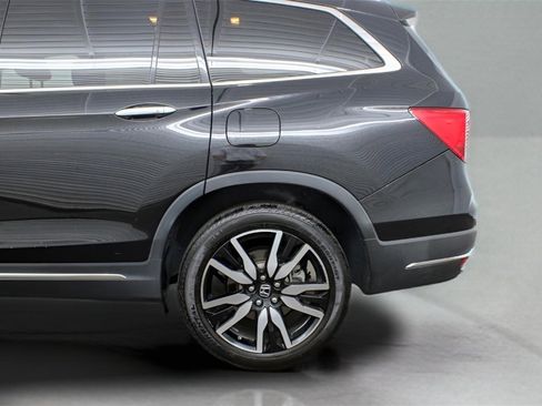 Used 2022 Honda Pilot Touring image 32