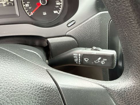 Used 2012 Volkswagen Jetta S image 25