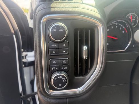 Used 2020 Chevrolet Silverado 1500 RST AWD/4WD image 20