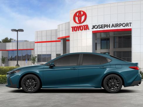 New 2026 Toyota Camry Hybrid AWD/4WD image 20