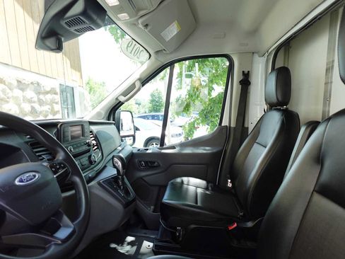 Used 2022 Ford Transit 350 DRW RWD image 13