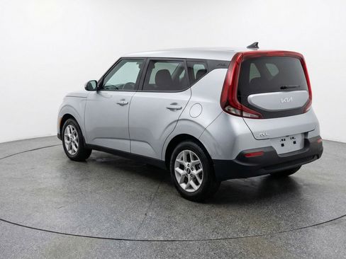 Used 2025 Kia Soul LX w/ LX Technology Package image 6