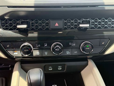 Certified 2025 Honda Accord EX-L image 24