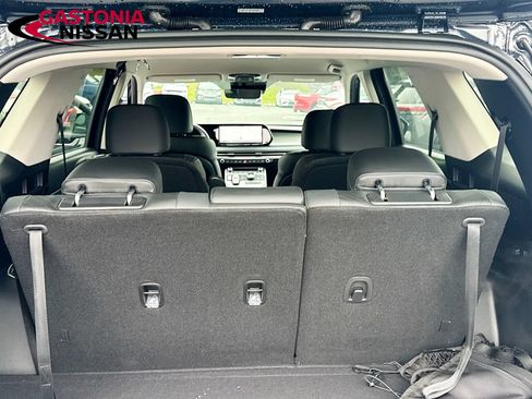 Used 2023 Hyundai Palisade SEL FWD image 34