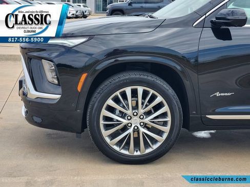 Used 2025 Buick Enclave Avenir w/ Super Cruise Package AWD/4WD image 12