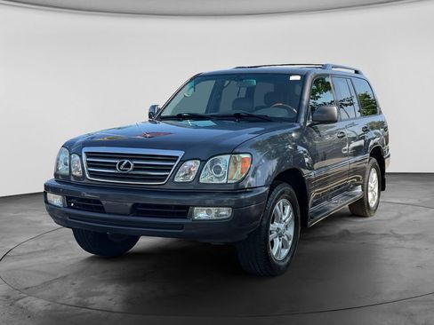 Used 2004 Lexus LX 470 4WD w/ Preferred Accessory Pkg image 4