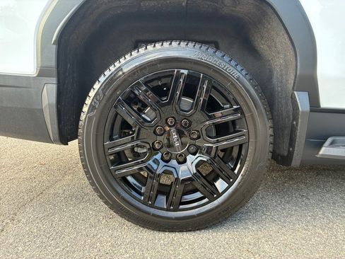 New 2026 GMC Sierra EV Elevation w/ Premium Package AWD/4WD image 23