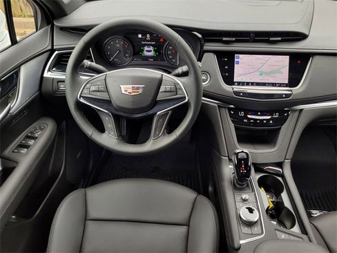 New 2025 Cadillac XT5 Premium Luxury w/ LPO, ONYX Package image 11