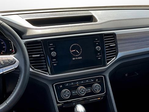 Used 2021 Volkswagen Atlas SEL image 6