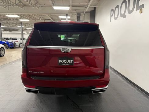 Used 2023 Cadillac Escalade Premium Luxury w/ LPO, Floor Liner Package AWD/4WD image 5