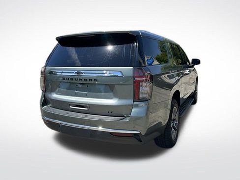 Used 2024 Chevrolet Suburban LT w/ LT Signature Package AWD/4WD image 6