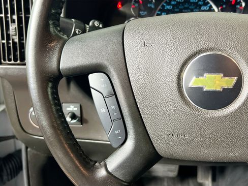 Used 2022 Chevrolet Express 2500 w/ Driver Convenience Package image 17