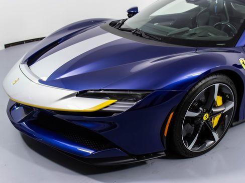 Certified 2022 Ferrari SF90 Spider image 31