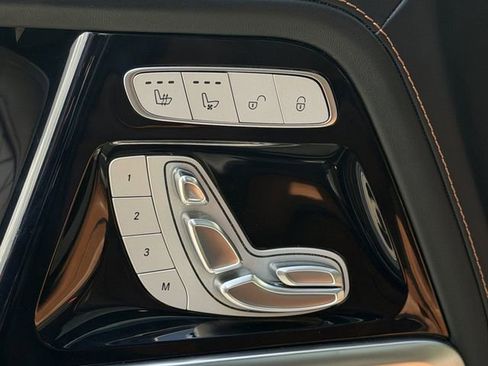 Used 2021 Mercedes-Benz G 550 image 23