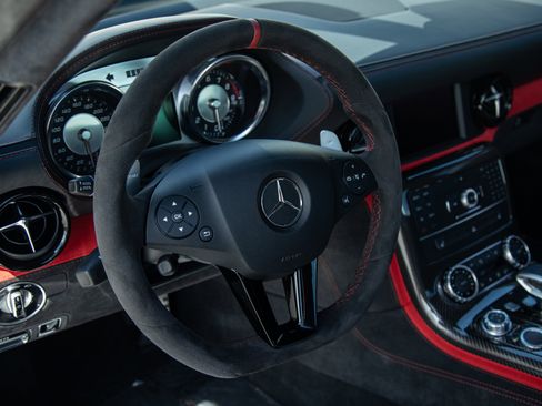 Used 2014 Mercedes-Benz SLS AMG Black Series image 22