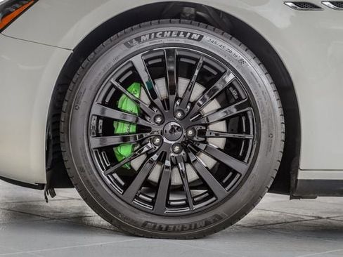 Used 2016 Maserati Ghibli RWD image 12