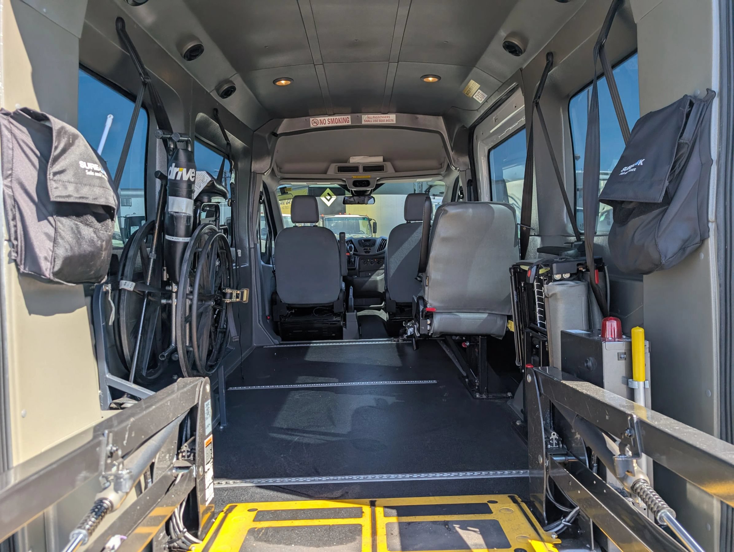Used 2019 Ford Transit 150 130 Medium Roof RWD image 11