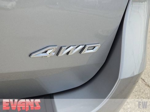 Used 2023 Ford Explorer XLT w/ Equipment Group 202A AWD/4WD image 3