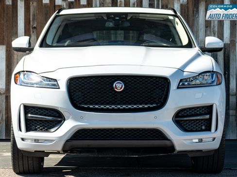 Used 2018 Jaguar F-PACE R-Sport image 5
