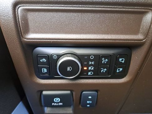 Used 2025 Ford F150 King Ranch w/ FX4 Off-Road Package AWD/4WD image 22