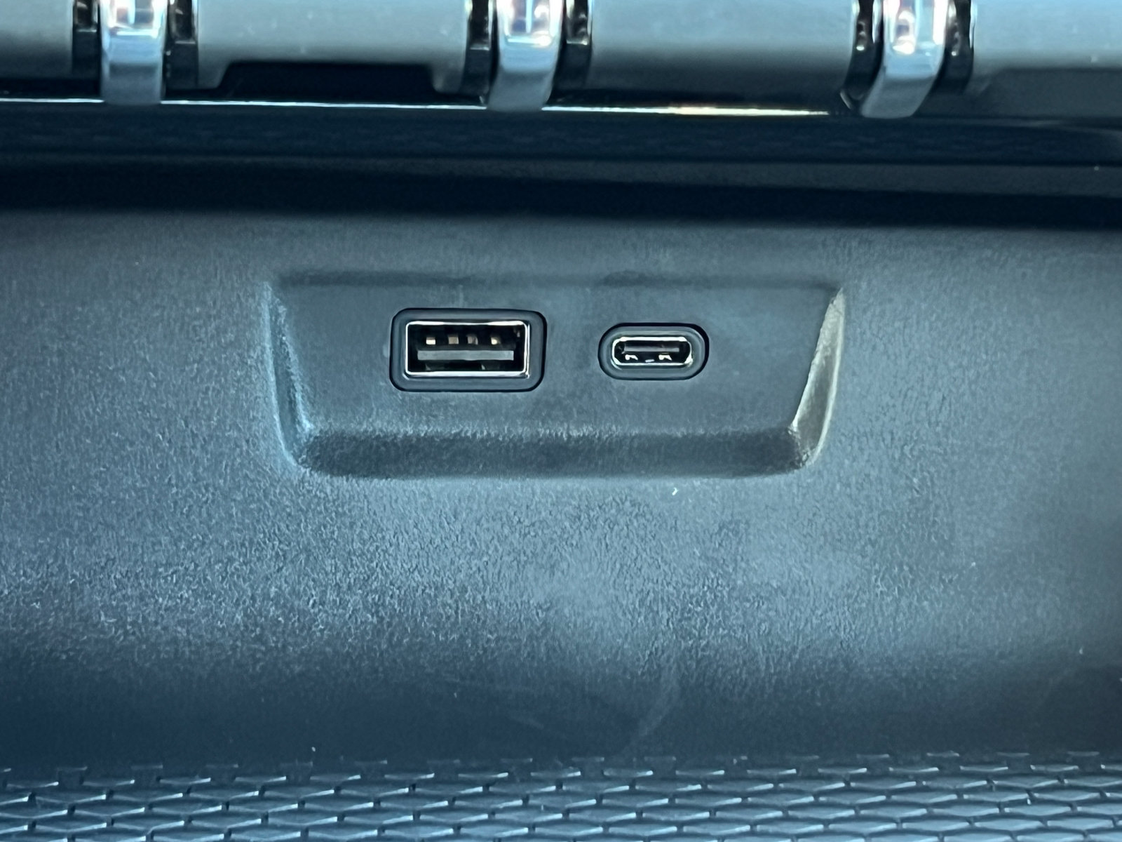 New 2027 GMC Terrain Elevation w/ LPO, Floor Liner Package AWD/4WD image 24