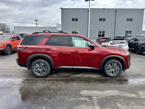 New 2026 Nissan Pathfinder SV image 3