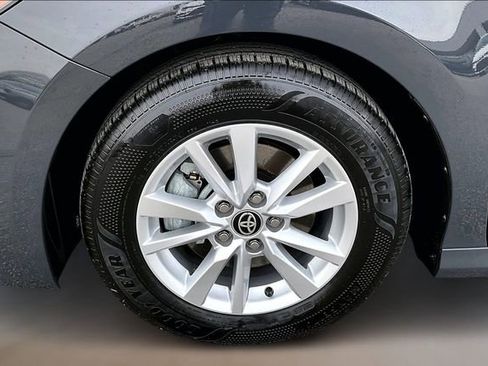 Used 2025 Toyota Camry LE image 27