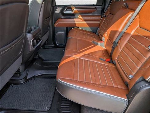 Used 2024 GMC Sierra 2500 Denali Ultimate w/ Max Trailering Package image 18