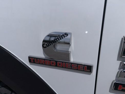 Used 2018 RAM 2500 Tradesman w/ Chrome Appearance Group AWD/4WD image 33