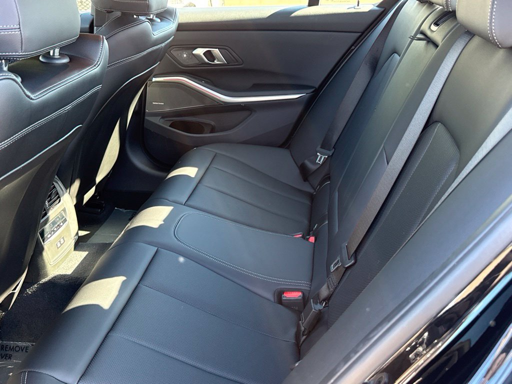 Used 2026 BMW 330i Sedan w/ Premium Package RWD image 32
