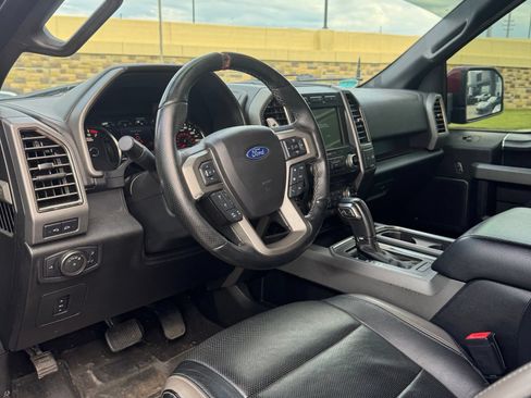 Used 2018 Ford F150 Raptor w/ Equipment Group 802A Luxury AWD/4WD image 11