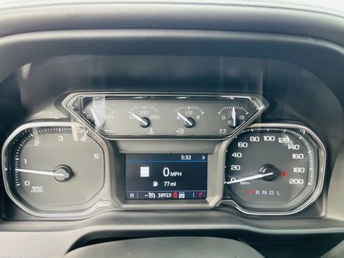 Used 2022 GMC Sierra 2500 AT4 w/ AT4 Preferred Package image 12