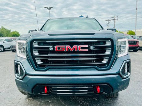 Used 2022 GMC Sierra 1500 AT4 w/ AT4 Premium Package AWD/4WD image 2