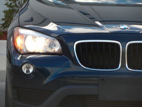 Used 2015 BMW X1 xDrive28i image 9