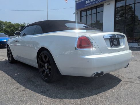 Used 2018 Rolls-Royce Dawn RWD image 10