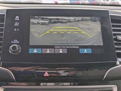 Used 2022 Honda Pilot Touring image 24