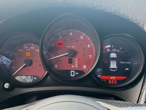 Used 2023 Porsche Macan S w/ Premium Package Plus image 11