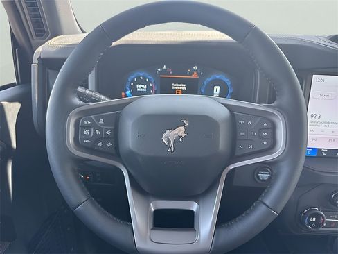 New 2025 Ford Bronco Badlands image 11