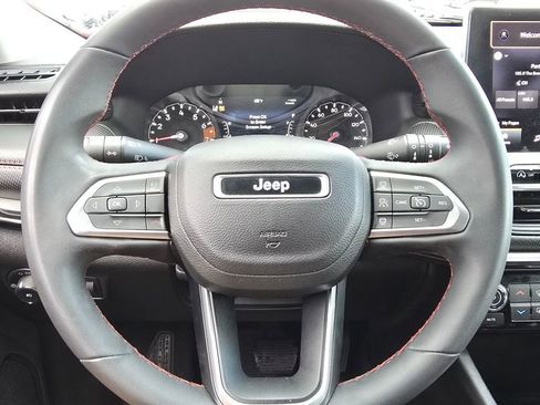 Used 2022 Jeep Compass Trailhawk image 24