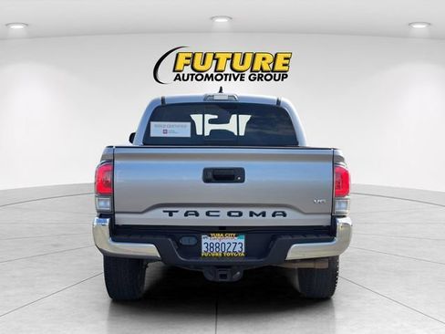 Certified 2020 Toyota Tacoma TRD Off-Road AWD/4WD image 6