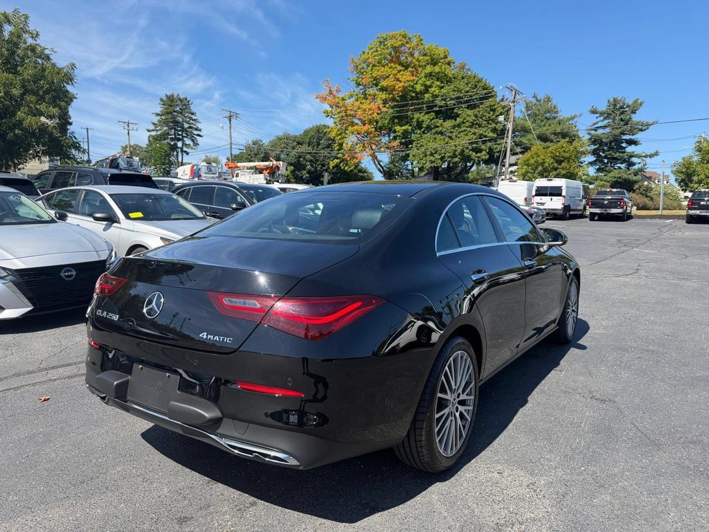 Used 2025 Mercedes-Benz CLA 250 4MATIC image 5