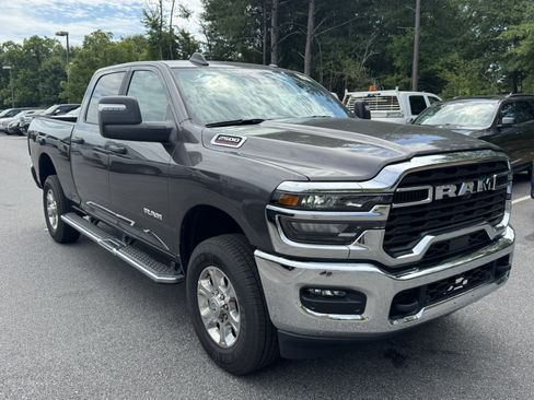 Used 2026 RAM 2500 Big Horn AWD/4WD image 3