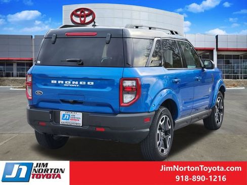 Used 2022 Ford Bronco Sport Outer Banks w/ Tech Package image 6