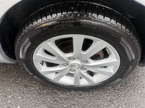 Used 2007 MAZDA MAZDA3 i Touring image 10