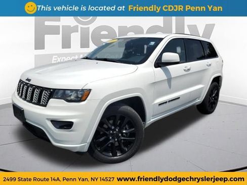 Used 2021 Jeep Grand Cherokee Laredo X AWD/4WD image 1