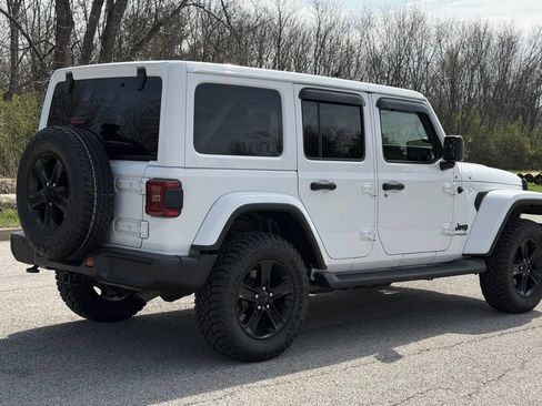 Used 2021 Jeep Wrangler Unlimited Sahara AWD/4WD image 27