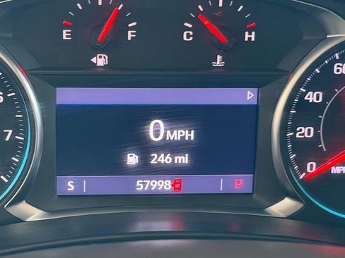 Used 2023 Chevrolet Equinox Premier FWD image 27