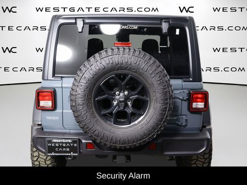 Used 2025 Jeep Wrangler Willys image 4